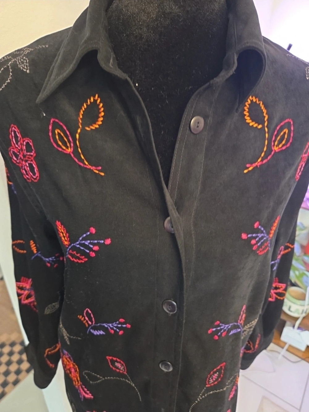 Koret Black Button-Front Jacket with Red & Pink Embroidery - Picture 3 of 6